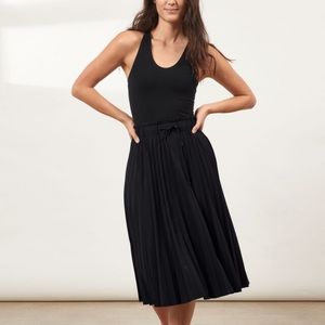 NWT Athleta Hayes Midi skirt M